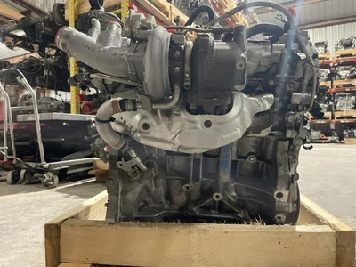 Nissan Juke 2011-2014 Engine Complete Assembly 1.6L CVT 101021KCHD - Image 1 of 4