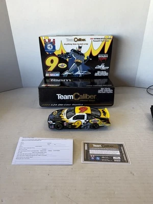 Team Caliber Pearl 1:24 Mark Martin 9 Batman Justice League Owners Series #0006 - Immagine 1 di 4