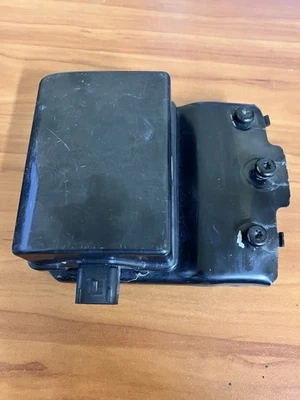 Sensor de radar de rango delantero genuino para Cadillac GMC Chevrolet 13395934 2013-2023 Foto 1 de 4