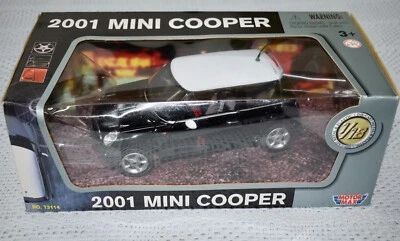 MotorMax 2001 Mini Cooper Black & White Roof 1:18 Die-Cast Car Model ~ NOS #65 - Image 1 of 4