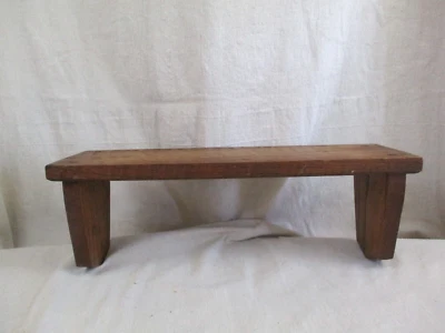 Estante de pared de roble macizo 18" L x 5 1/2" con granja de campo simple Foto 1 de 4