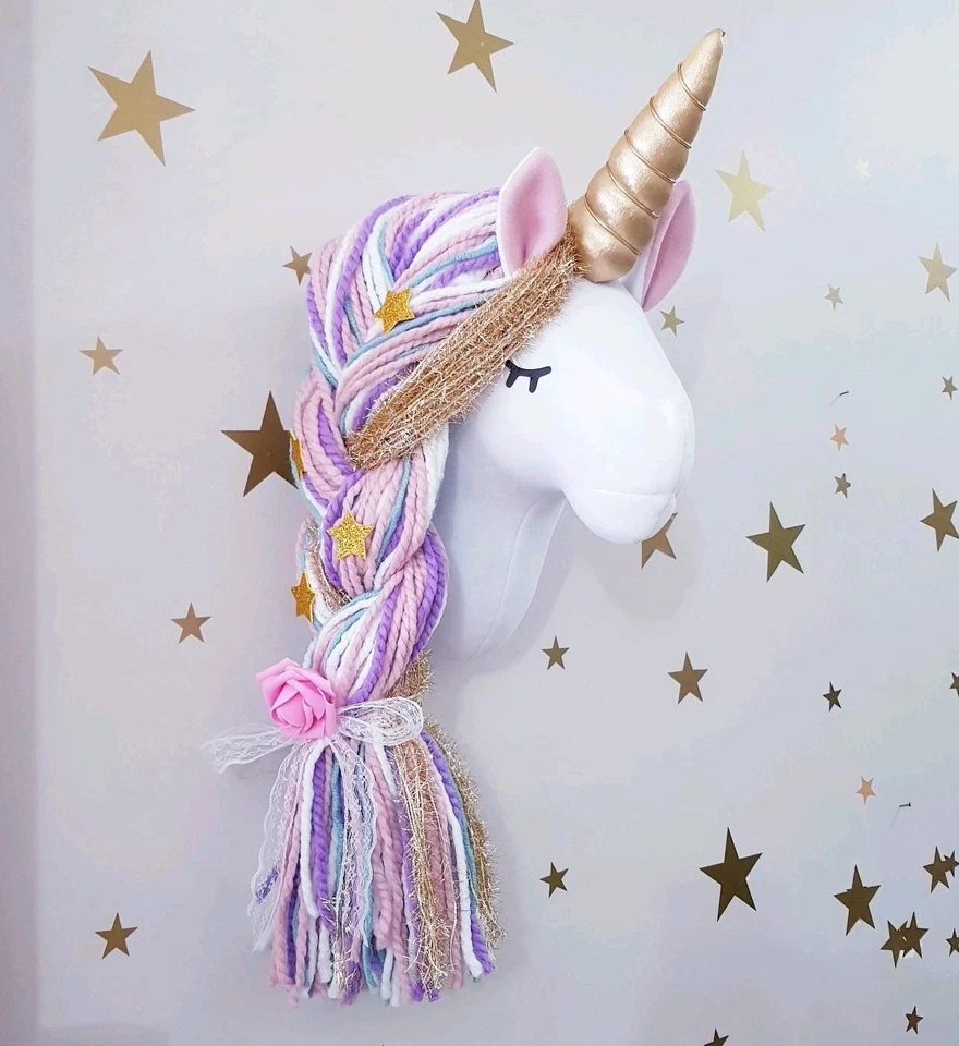 Montaje en Pared Cabeza de Unicornio, Decoración de Pared de Felpa Hecha a Mano para Niñas Habitación Guardería Foto 1 de 4