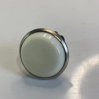 Herman Miller Eames Desliza para Base H, Silla Carcasa Apilable Base de Nylon 5.99 Cada uno Foto 1 de 4