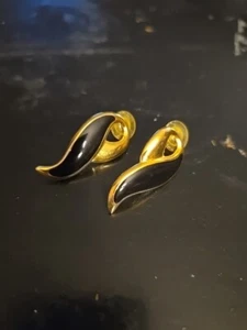 Vintage Black Enamel and Gold Tone Earrings Curved Design Pierced - Picture 1 of 2