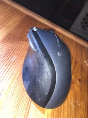 Logitech RAZ105 Black Wireless Laser Performance Zoom Search Mouse *parts* - Image 1 of 4