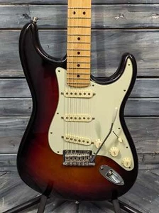 Gebrauchte Fender 2016 American Professional Stratocaster E-Gitarre mit hartem Ca - Bild 1 von 14