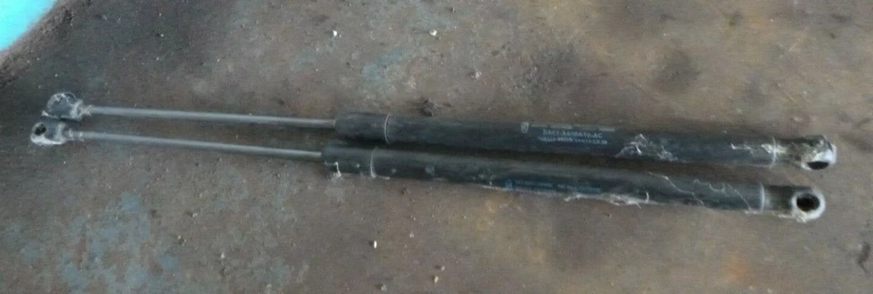 Ford Fiesta WT 6/10-7/13 Hatch Tailgate Struts (pair) - Image 1 of 1