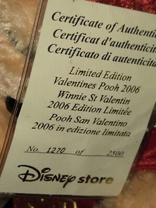 Limited Edition Winnie The Pooh - Valentine 2006 (1270 of 2500 made) - Picture 1 of 4
