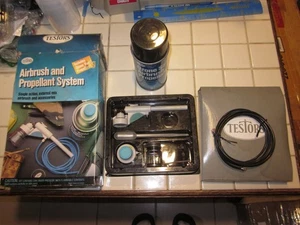 Vintage Testors Airbrush & Treibstoffsystem Modell 8821 gebraucht 1990 Modell USA - Bild 1 von 7