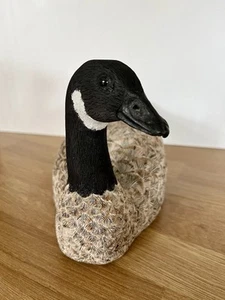Large Wooden Duck Carved & Hand Painted Realistic Mallard Decoy 27cm Long - Picture 1 of 19