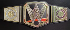 MINI CINTURÓN DE CAMPEONATO DE PESO PESADO FIRMADO POR JBL JOHN LAYFIELD WWE CON CERTIFICADO DE AUTENTICIDAD JSA ¡RARO! - Imagen 1 de 4