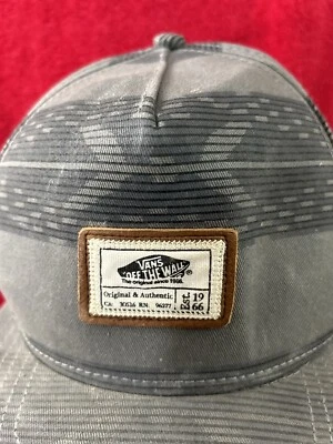 Chapéu Vans Skate Patch Cap Cinza Snapback Fora da Parede Desde 1966 - Imagem 1 de 4