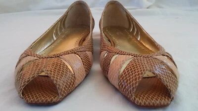 BCBG Paris 女式 GALIENA 蛇皮风格露趾平底 10B/40 码 — 第 1/4 张图片