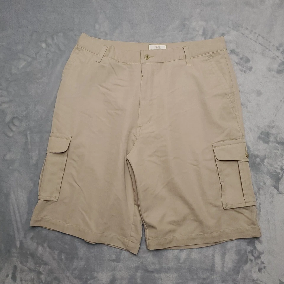 Trader Bay Shorts Mens 34 Khaki Cargo Utility Hike Outdoor Nature Comfort Casual - Image 1 of 4
