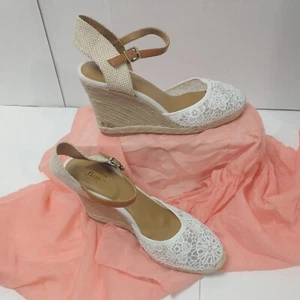 G.H. Bass & Co. Karen wedge sandals SZ 9.5M - Picture 1 of 11