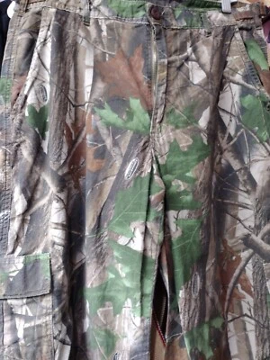 Pantalones cargo XL de madera dura para dama Belle Ranger Realtree Foto 1 de 4