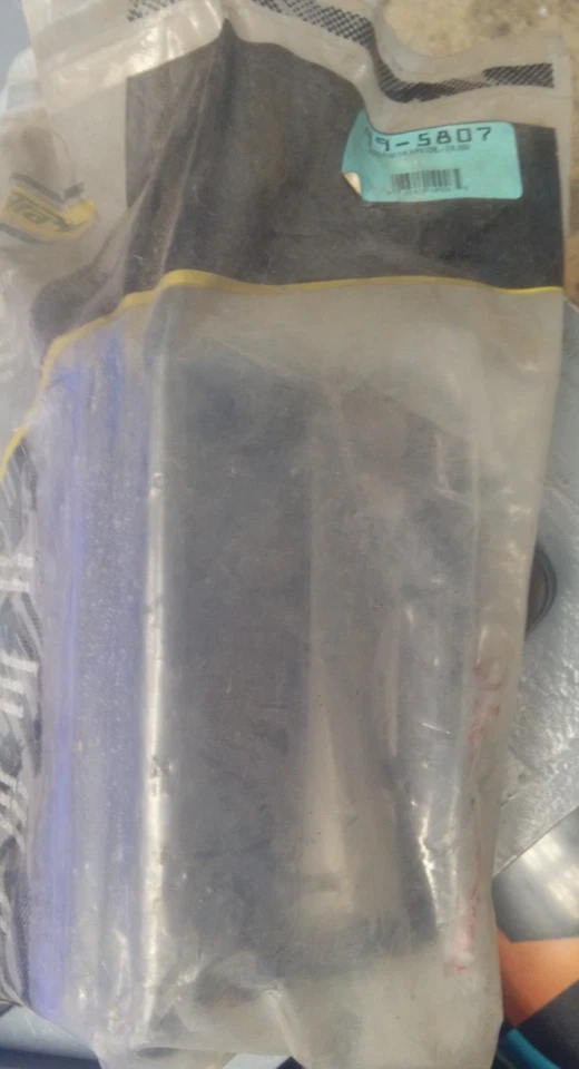 ¡NUEVO! Kit de instalación DIN simple/doble Metra 99-5807 para Ford/Mercury 2005-06 Foto 1 de 1