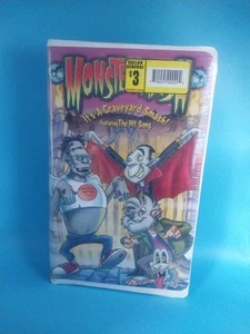 Monster Mash VHS Tape 1999 Classic Universal Studios Animated Halloween Kids - Picture 1 of 2