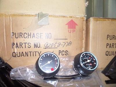 Nuevo de Lote Antiguo Harley Davidson Punto Rojo Velocímetro Tacómetro Medidores Conjunto 92058-77B Foto 1 de 4