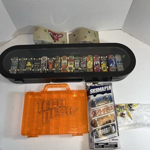 Vintage Tech Deck 21 Fingerboards w/case Skateboards - Picture 1 of 11