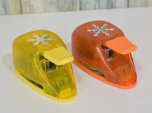Schneeflocke Form Daumen Papier Stanzer Set o 2 gelb & orange EK Erfolg - Bild 1 von 7