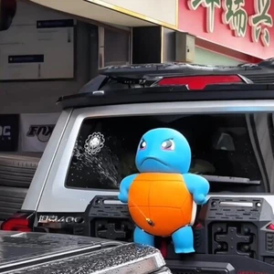 Accessorio auto spray acqua giocattolo 16 cm simpatico anime squirtle grande dimensione ornamento modello - Foto 1 di 12