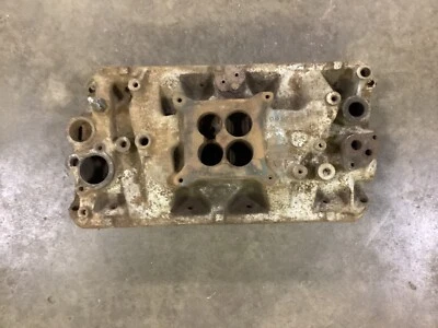 68 69 70 71 72 73 74 AMX Javelin Jeep CJ5 CJ7 360 401 4 barriles colector de admisión Foto 1 de 4