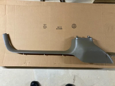 Cadillac Deville 1997 1998 1999 panel de moldura de umbral de puerta trasera izquierda #03548571, esquisto Foto 1 de 4