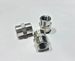 (3) 3321x8 WEATHERHEAD Stainless Steel 1/2" FPT x 1/2" FPT Pipe Coupling Adapter - Picture 1 of 6
