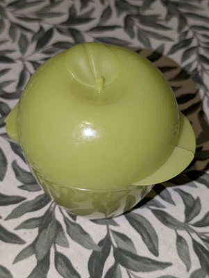 Tupperware Big Apple - grün Apfel, Apfeldose, Apfelbehälter, Obstbox - Bild 1 von 4