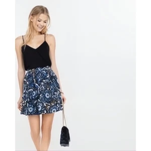 Express Pop Floral High Waisted Full Mini Skirt 4 - Picture 1 of 2