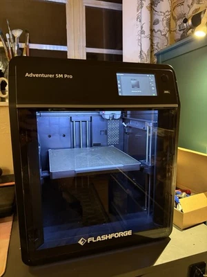 FLASHFORGE Adventurer 5M Pro 3D Pinter, 600mm/s High-Speed with 1 Click Fully Au - Image 1 of 3