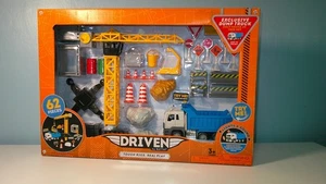 Construction Crane Playset 62 pieces Tough Rigs Lights Sound - Picture 1 of 5