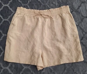 Neu mit Etikett BlankNYC Damenshorts mit Kordelzug in "Kokosmilch"/Größe X-Large - Bild 1 von 6
