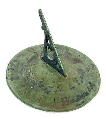 Auténtico reloj de sol antiguo raro del siglo XVII de bronce de la marca C. Bath Foto 1 de 4