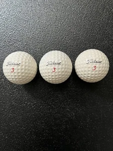 VINTAGE TITLEIST ACUSHNET HÜLLE MIT 3 GOLFBÄLLEN - Bild 1 von 8