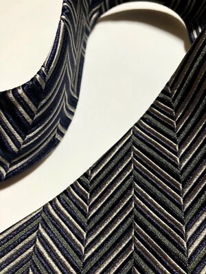 DOLCE & GABBANA CORBATA TEJIDA A RAYAS VINTAGE AÑOS 90 GRIS BRILLO NEGRO ITALIA 100% SEDA Foto 1 de 4