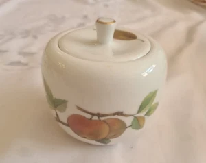 SUGAR BOWL - LIDDED (TEA) ROYAL WORCESTER EVESHAM GOLD - Picture 1 of 4