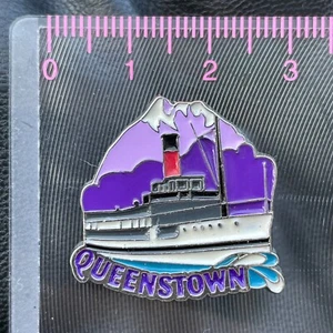 NEW ZEALAND🇳🇿METAL FRIDGE MAGNET✅QUEENSTOWN RESORT CITY STEAM BOAT SOUVENIR🎗 - Picture 1 of 3