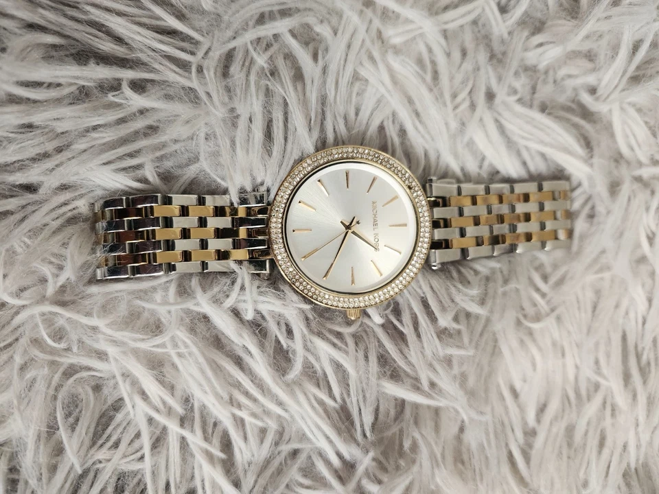 Reloj Mujer Michael Kors Tono Dorado, Necesita Batería Foto 1 de 4