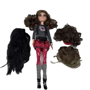 Moxie Teenz Tristen Doll 14” Tall Rooted Lashes 2010 MGA Jointed Articulated - Foto 1 di 9