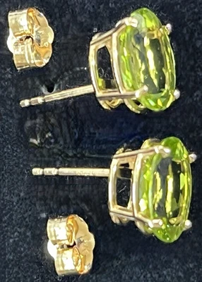 Pendientes vintage de oro amarillo de 14k, peridoto verde solitario piedra ovalada, punta Foto 1 de 4