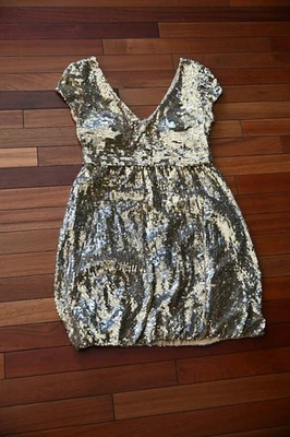 Dolce Jovani Cocktail Party Holiday Dress Gold Silver Sequin Sz 2 - Image 1 of 4