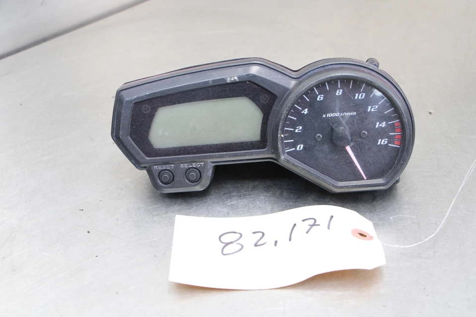 04-09 YAMAHA FZ6 SPEEDO TACH GAUGES DISPLAY CLUSTER SPEEDOMETER TACHOMETER - Image 1 of 4