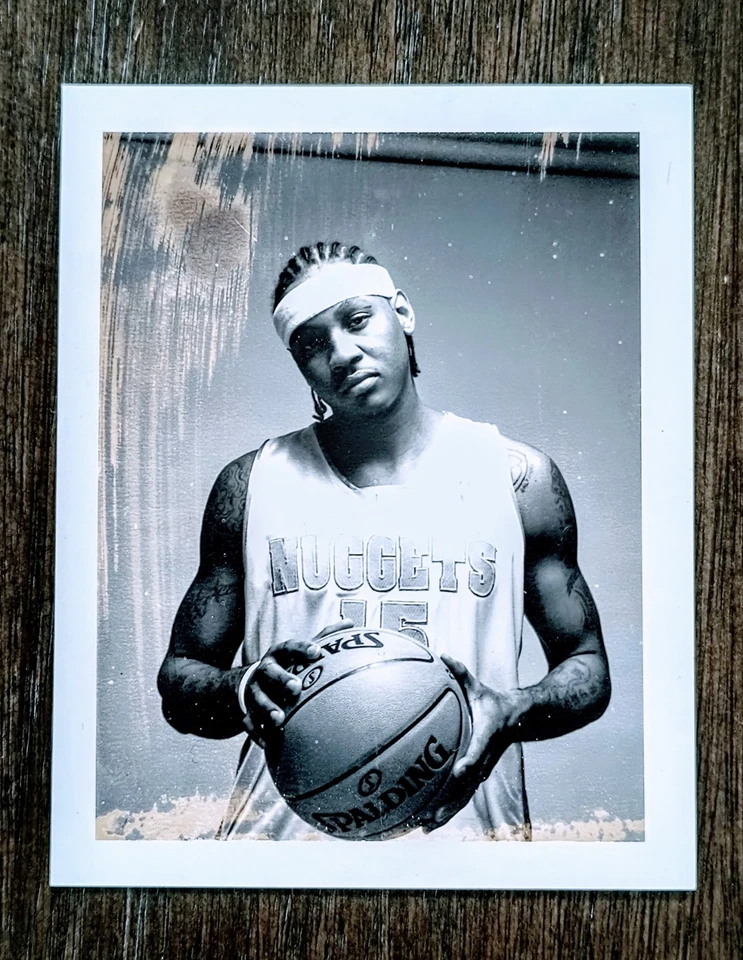 Raro 2007 Carmelo Anthony "Slam Magazine" Original Polaroid por Clay McBride Foto 1 de 3