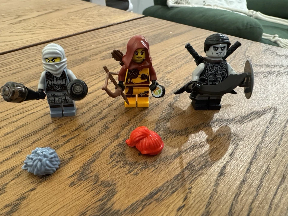 LEGO Ninjago Elemental Masters Ash Skylor Shade minifig lot 853687 - Image 1 of 4