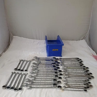 Lote de 51 llaves combinadas marca mixta y estilo LOTE-101 - Imagen 1 de 4