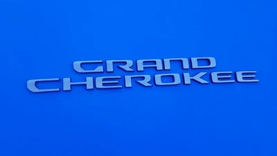22 23 24 25 JEEP GRAND CHEROKEE LATERAL CROMO EMBLEMA INSIGNIA LOGOTIPO SÍMBOLO SIGNO FABRICANTE DE EQUIPOS ORIGINALES B6 Foto 1 de 4