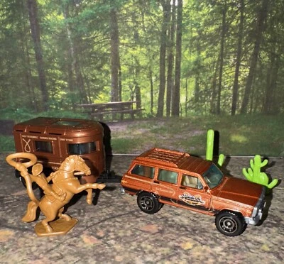 Lot Of 2 Matchbox Jeep Wagoneer Horse Trailer Cactus Cowboy NLFFP Die Cast 1:64 - Image 1 of 4