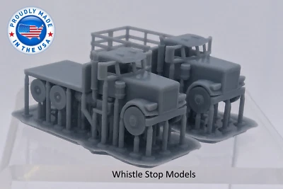 HO Scale flat bed truck set - Image 1 of 4